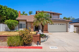 Building Photo - 10518 Pine Grove St