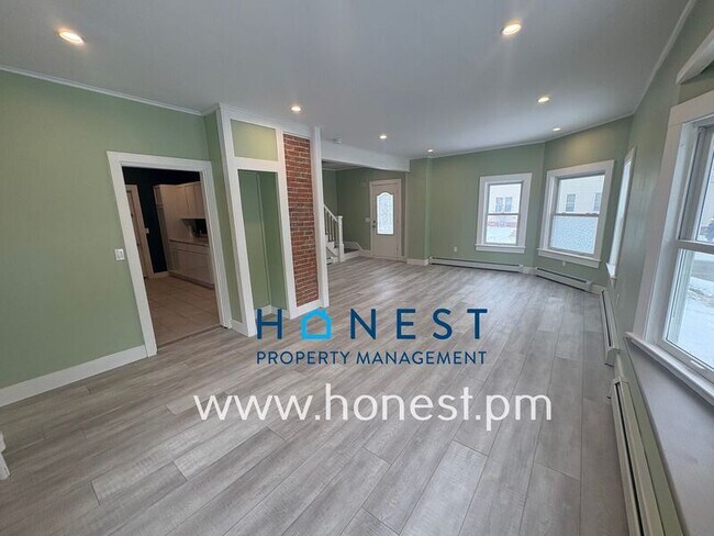 Building Photo - 101 Sabbatus Street