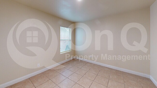 Building Photo - 4909 Parkview Hills Ln