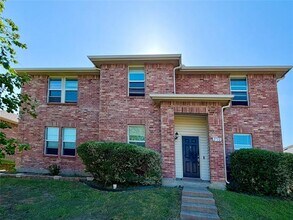 Building Photo - 2732 Ingram Cir