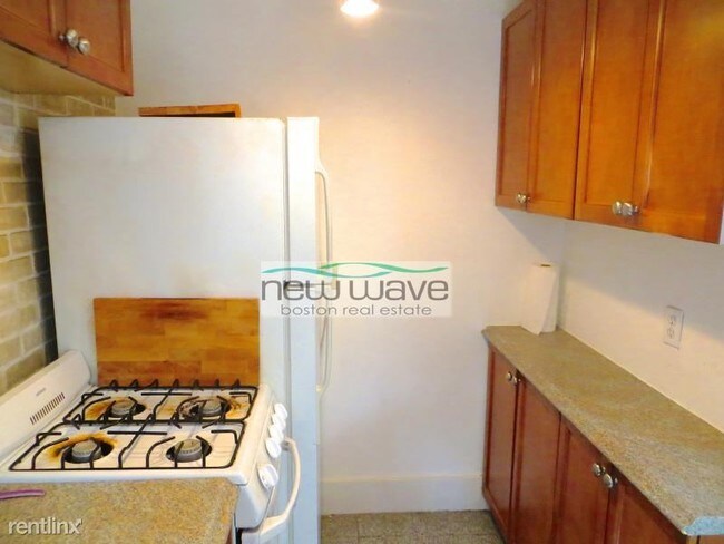 Building Photo - 12 Melrose St