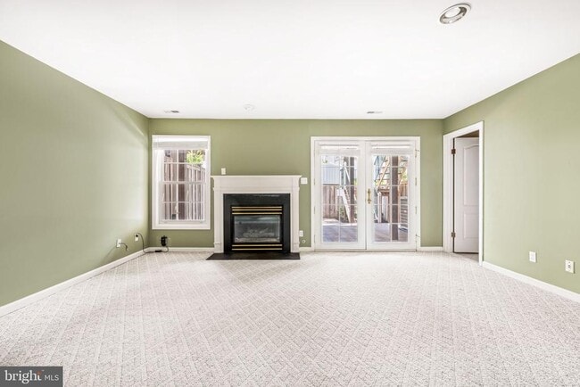 Building Photo - 4022 Dogberry Ln