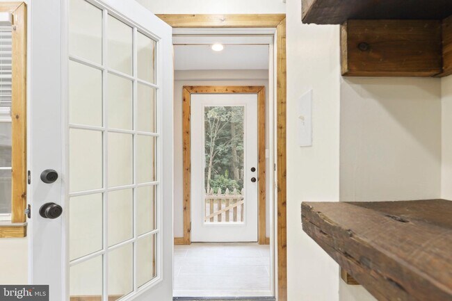 Building Photo - 3502 Buena Vista Ave