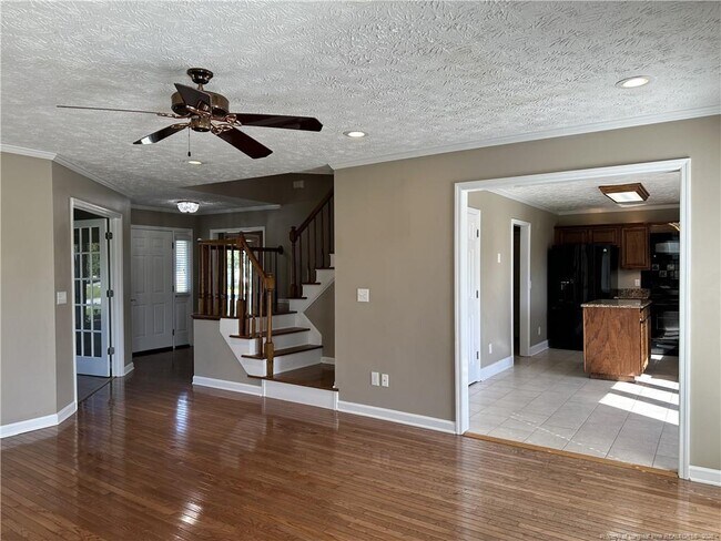 Building Photo - 6521 Ryefield Dr
