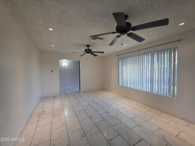 Building Photo - 4950 W Stella Ln