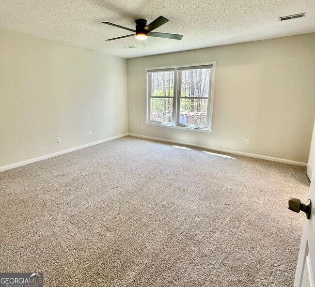 Building Photo - 157 Rockspray Ridge