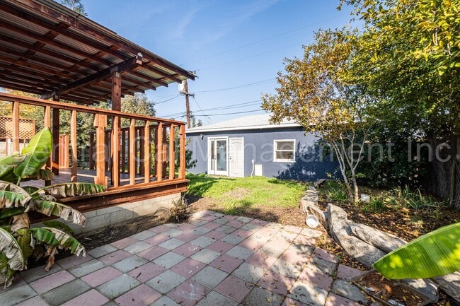 Building Photo - 3 Bedroom/1 Bath Home - $1995 Per Month!