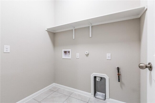 Building Photo - 6609 Paseo San Lucas Ln