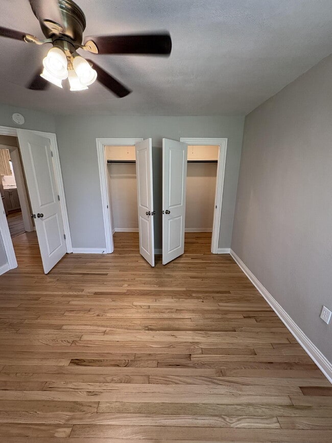 Building Photo - 3 bed, 2 bath House for Rent!