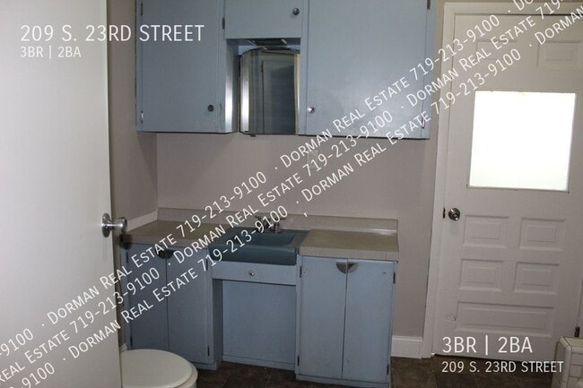 Building Photo - 209 S 23rd St