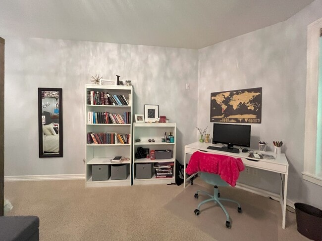 Building Photo - Forest-View Luxury Home with 5 Bedrooms, Luxury Primary Suite & Gourmet Kitchen