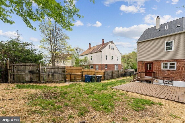 Building Photo - 2306 Mary Baldwin Dr