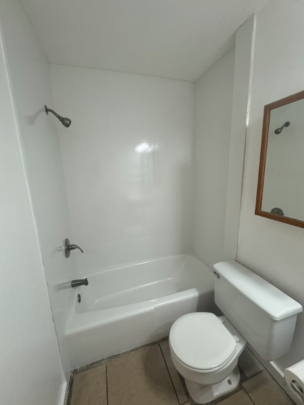 Building Photo - 5000 Cottonwood Cir
