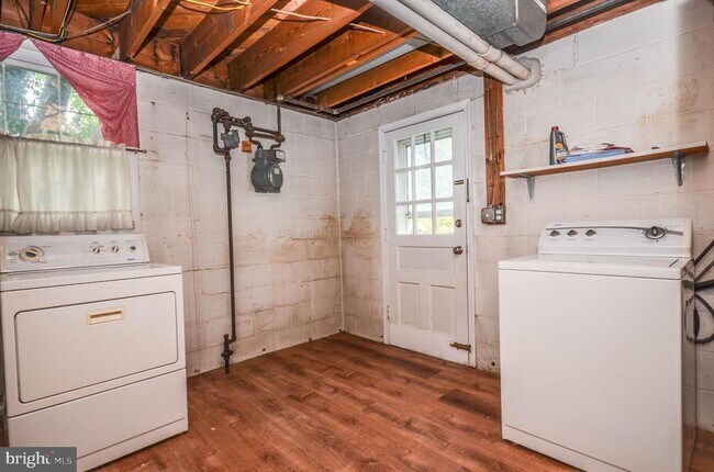 Building Photo - 3814 Archer Pl
