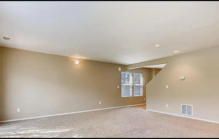 Building Photo - 159 Montgomery Dr