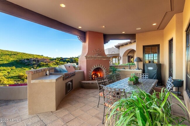 Building Photo - 1930 E Desert Willow Dr