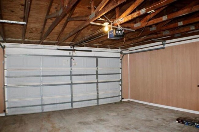 Building Photo - 8690 Manion Dr