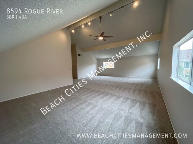 Building Photo - 8594 Rogue River Ave