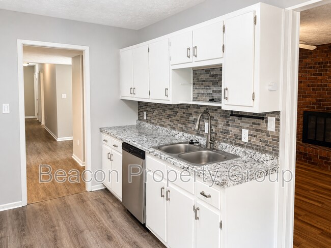 Building Photo - 102 Saltlick Trace