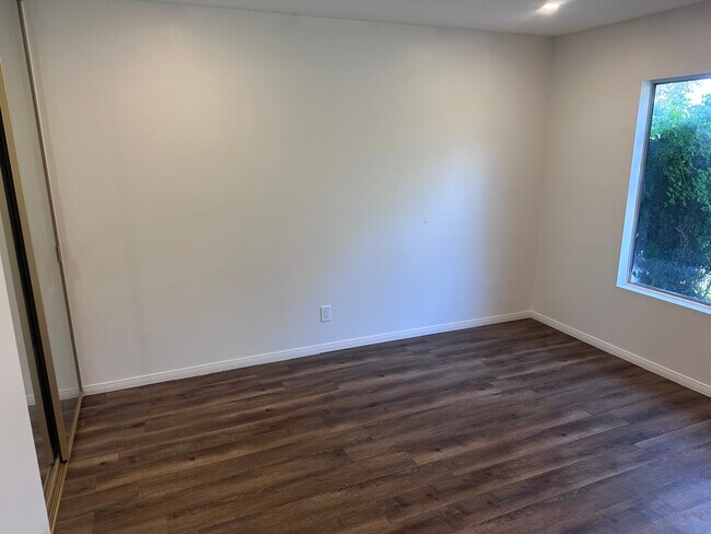 Building Photo - 2106 Crespi Ln