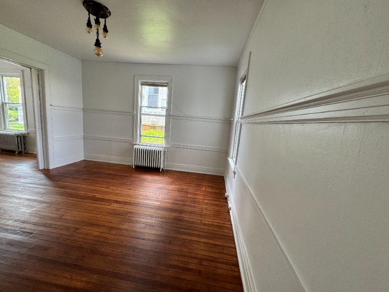 Building Photo - 834 Rivermont Ave