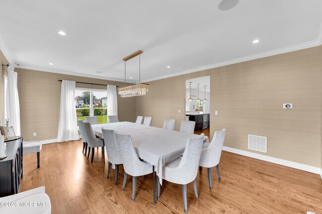 Building Photo - 1675 St Regis Ct