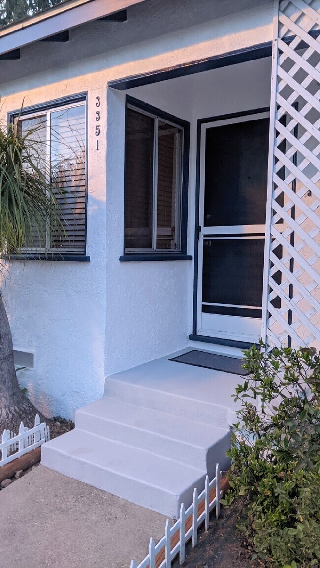 Building Photo - 3351 Caroline Ave