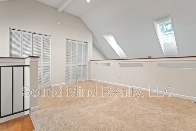 Building Photo - 6001 Winterpointe Ln