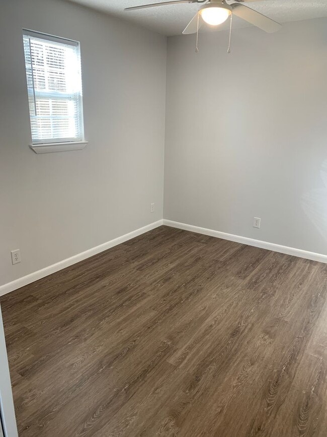 Building Photo - 966 Grayton Rd