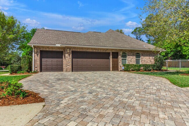 Building Photo - 9007 Rushing River Way