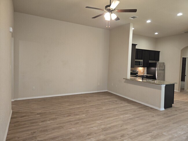 Building Photo - 217 Kaspar Way