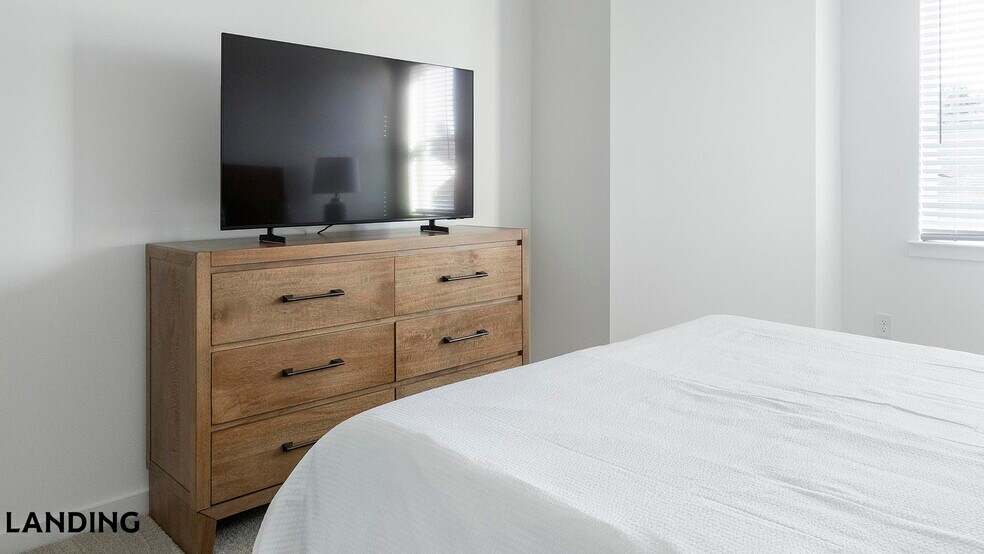 Building Photo - 2110 Birkhall St