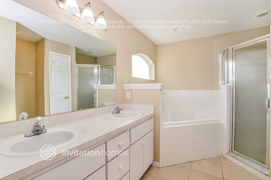 Building Photo - 838 Summer Glen Dr