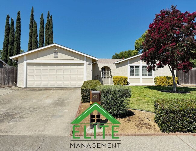 Building Photo - Charming 3?Bed/2?Bath Rosemont Ranch — Mod...
