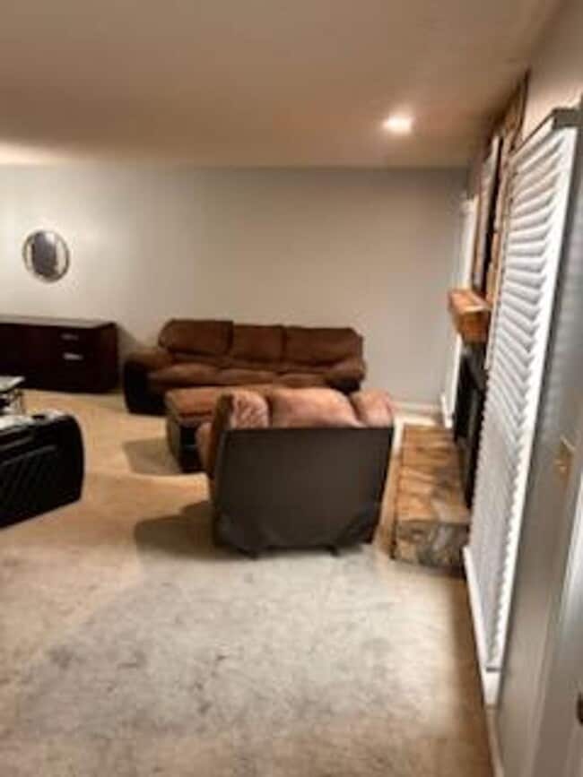 Building Photo - Stunning 3 bedroom/3 bathroom home with AMAZING lake view!