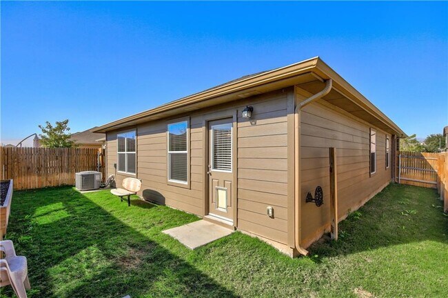 Building Photo - 3205 Tilmon Ln.