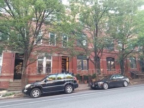 Building Photo - 2106 St Paul St