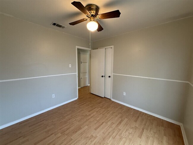 Building Photo - Beautiful 3 bedroom 2 bath home for lease ...
