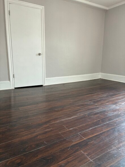 Building Photo - 42 S Central St