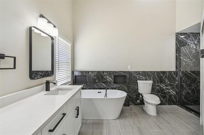 Building Photo - 1317 Ravida Woods Dr