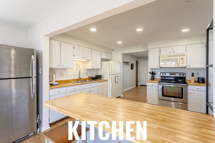 Building Photo - 8490 Benton St