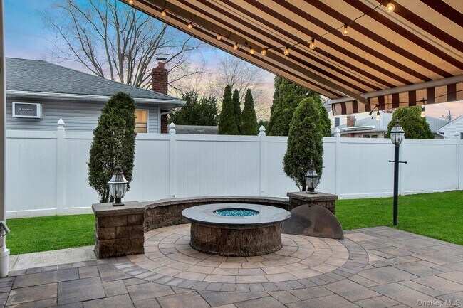 Building Photo - 134-110 10th St