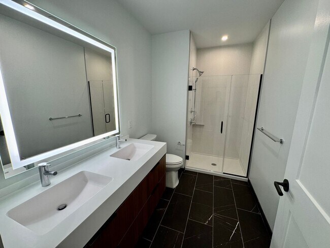 Building Photo - NO FEE!!! 2 BED/2 BATH IN BRIGHTON'S NICEST BUILDING!!!!! PARKING INCLUDED