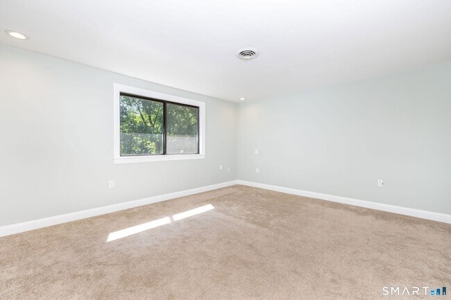 Building Photo - 101 Cedar Hollow Dr