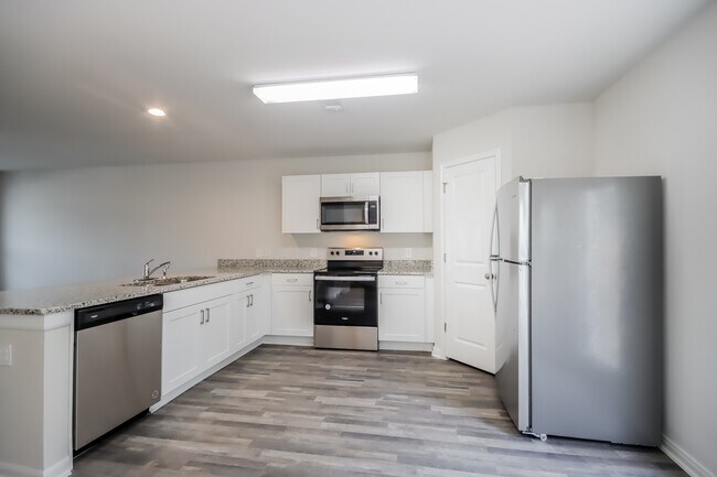 Building Photo - 15614 Briar Forest Dr