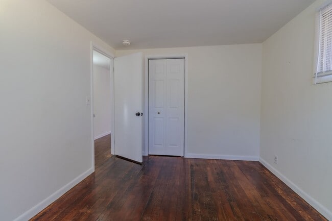 Building Photo - Classic Ranch Just Minutes from TC’s Best