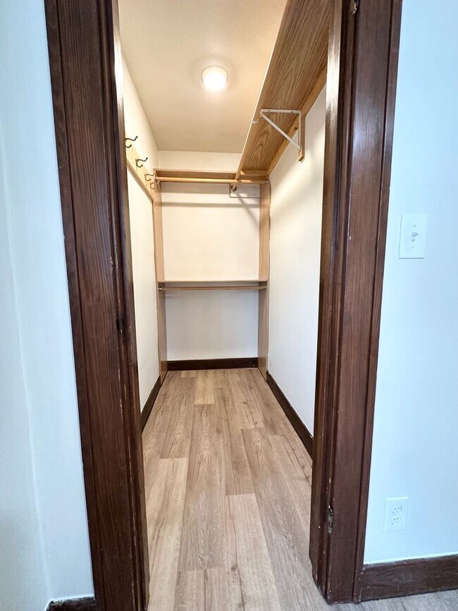 Building Photo - 1824 22nd St