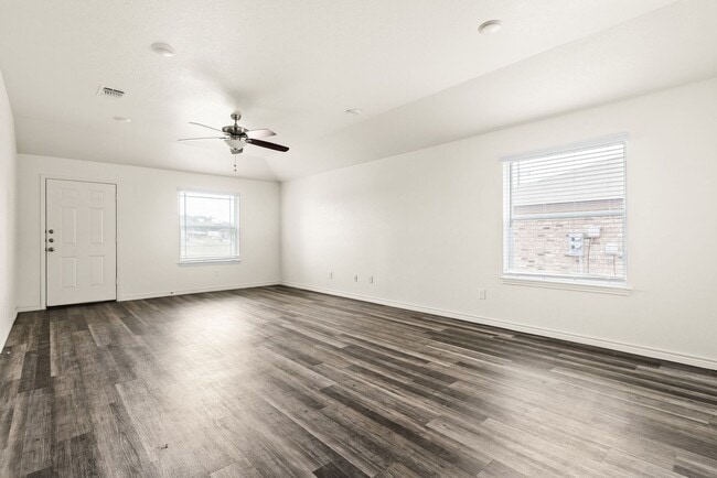 Building Photo - 922-A Industrial Avenue
