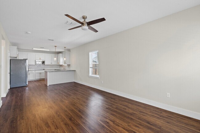 Building Photo - 3126 Lubbock Ave