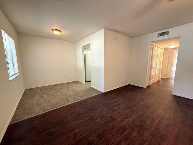 Building Photo - 421 SW 67th Terrace